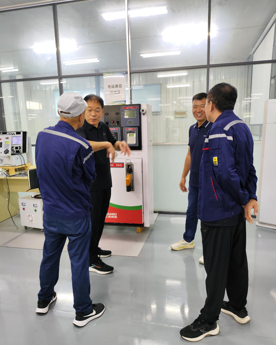 重要客戶蒞臨鄭州盈嘉石油工程技術有限公司參觀考察 共謀智慧油庫建設新篇章